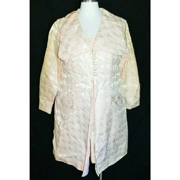 Pink Brocade Houndstooth Pattern Dress and Coat - Picture 1 of 13